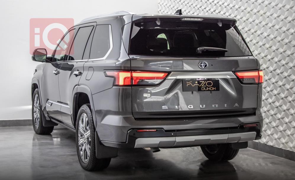 Toyota Sequoia